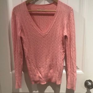Old Navy Women’s Cableknit Sweater. Size Small.